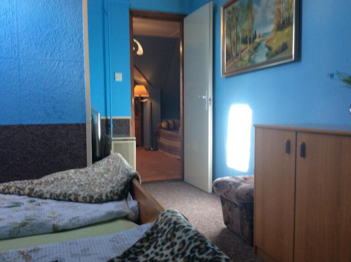 Ilona Kis Kastely Panzio Otel Kestel Dış mekan fotoğraf