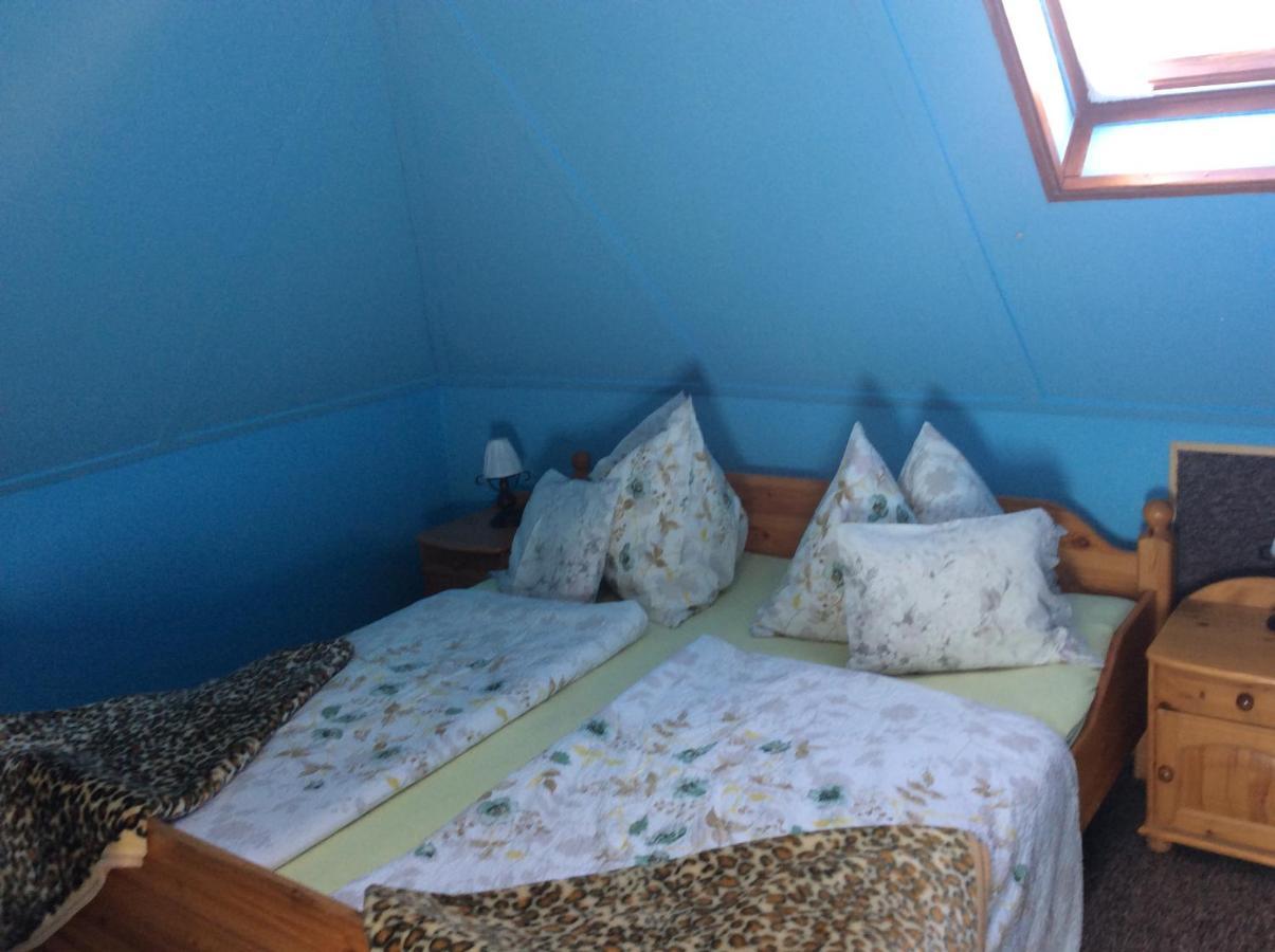 Ilona Kis Kastely Panzio Otel Kestel Dış mekan fotoğraf