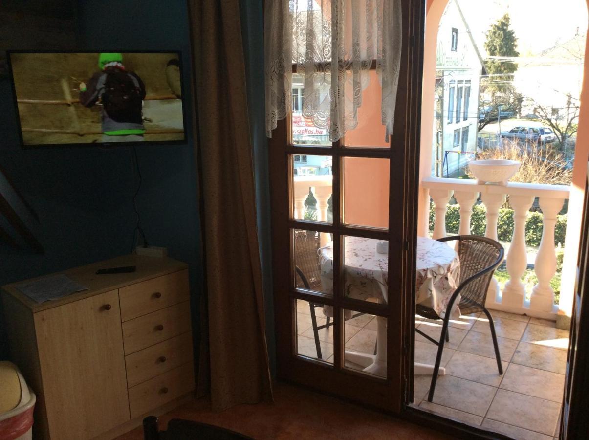 Ilona Kis Kastely Panzio Otel Kestel Dış mekan fotoğraf