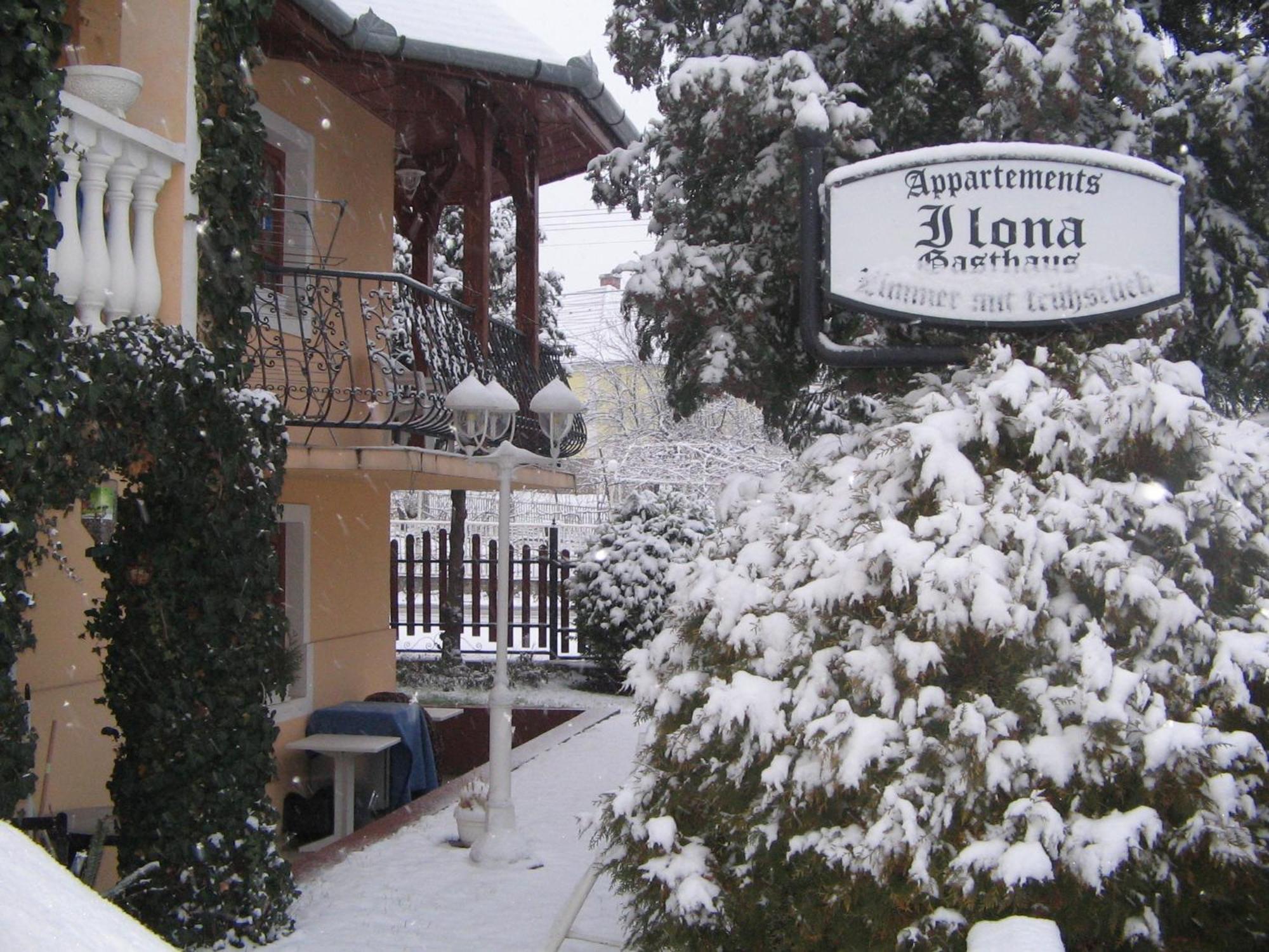 Ilona Kis Kastely Panzio Otel Kestel Dış mekan fotoğraf