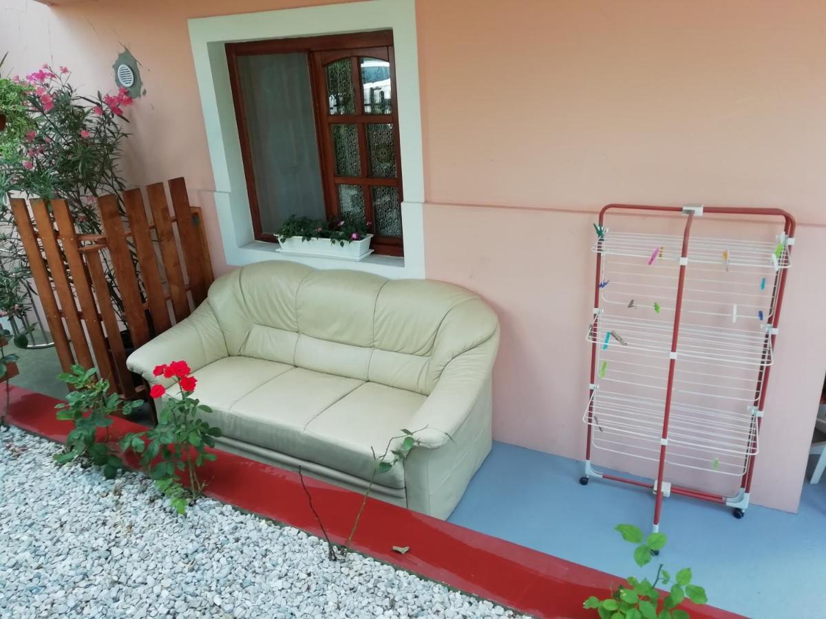 Ilona Kis Kastely Panzio Otel Kestel Dış mekan fotoğraf